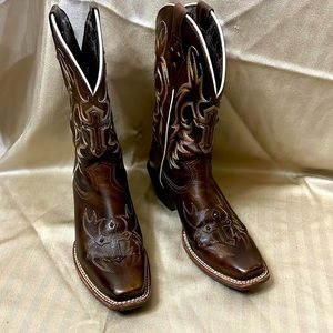 Ariat Round Up Square Toe Western Boots with Cross Design